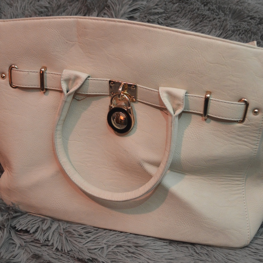Large Purse!